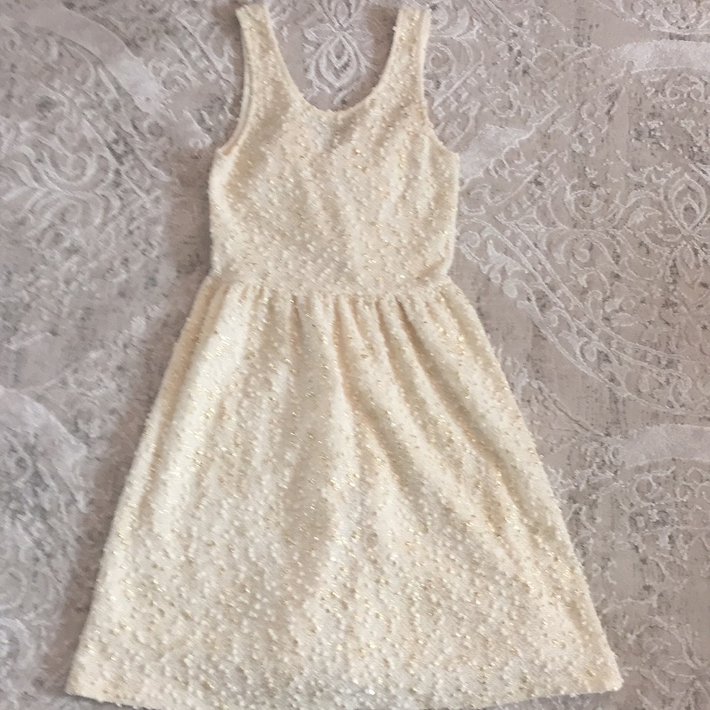 Everly - Ivory & Gold Textured Dress w/ Bow - Picture 4 of 8
